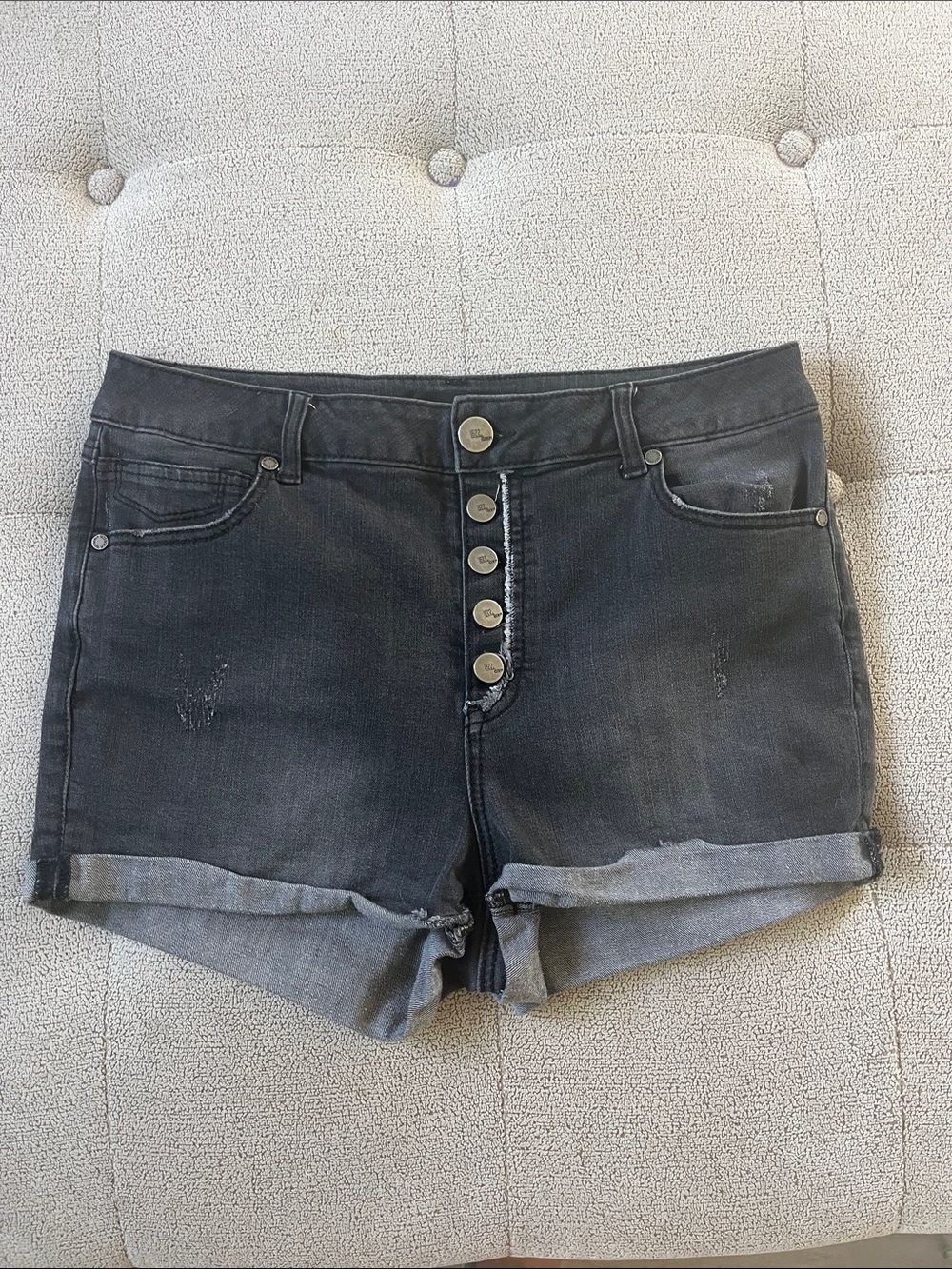 1822 Denim Black Cuffed Button-Fly Jean Shorts